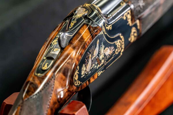 detailed-engraving-of-browning-firearm-shotgun